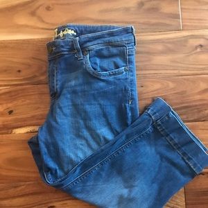 KUT From the Kloth Denim Capris EUC